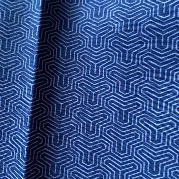 Hilary Radley Blue Cotton Capris Pants. Size 16. Excellent Condition. Like New! - Picture 4 of 5